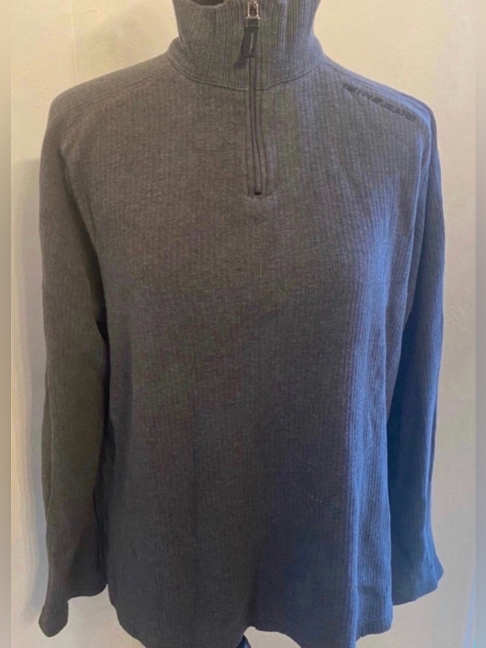 Men's Gray Half-Zip Ribbed Sweater (Size M)